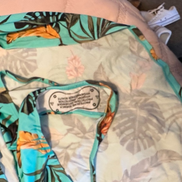 Swimdress from MeetCurve - Picture 4 of 6